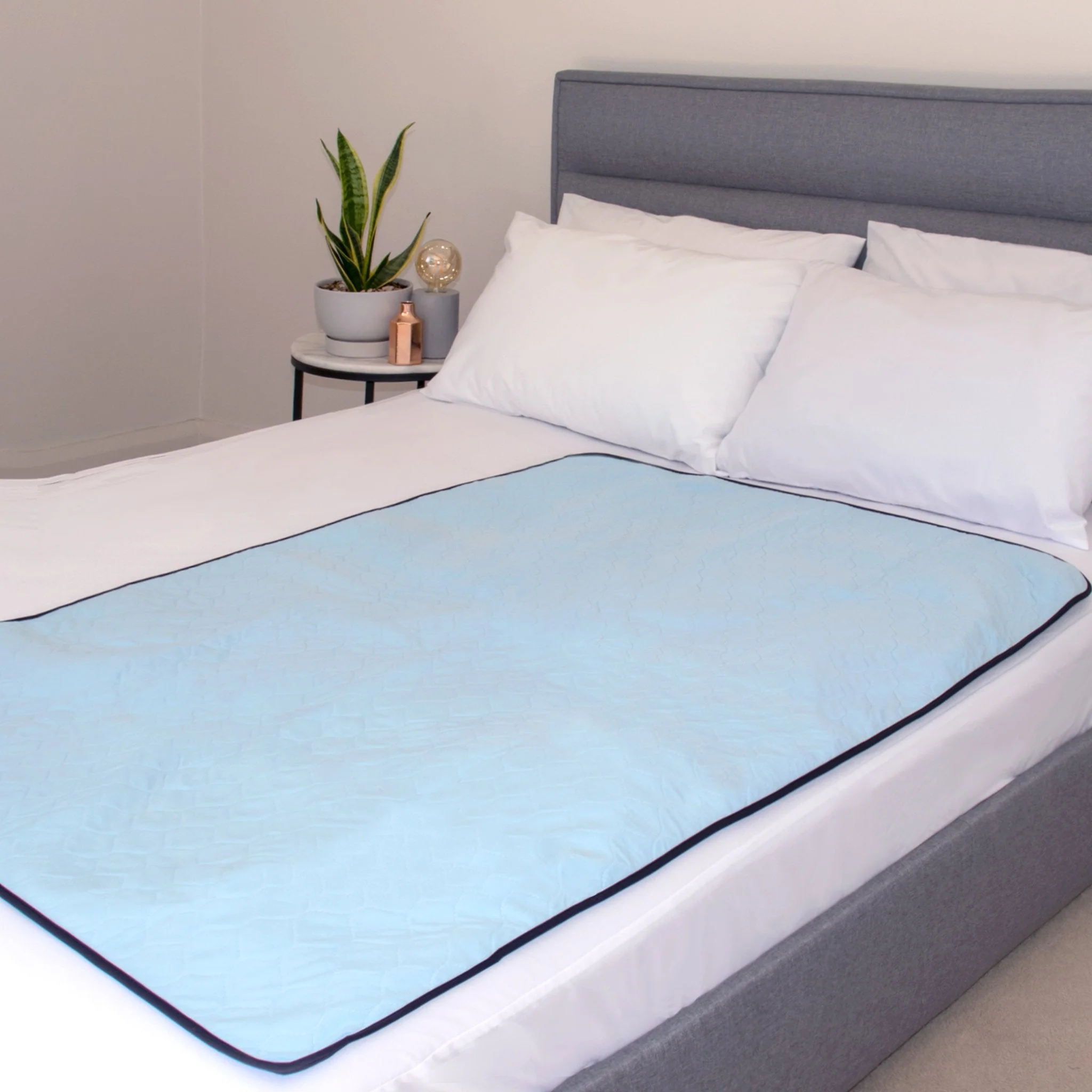 Universal Waterproof & Absorbent Pad - Image 2