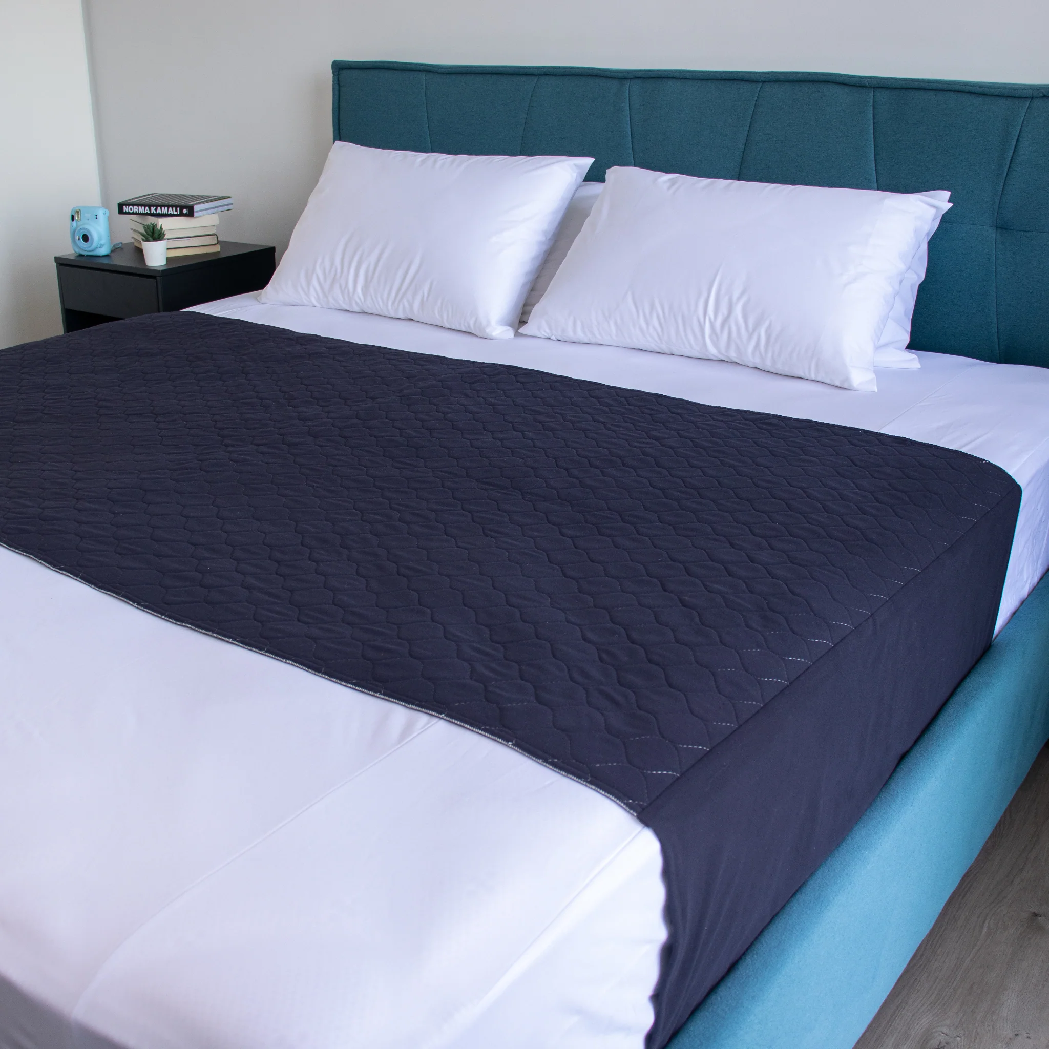 Waterproof & Absorbent Bed Pad with Wings - Image 2